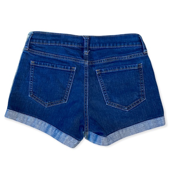 Old Navy rolled cuff shorts - Picture 2 of 4